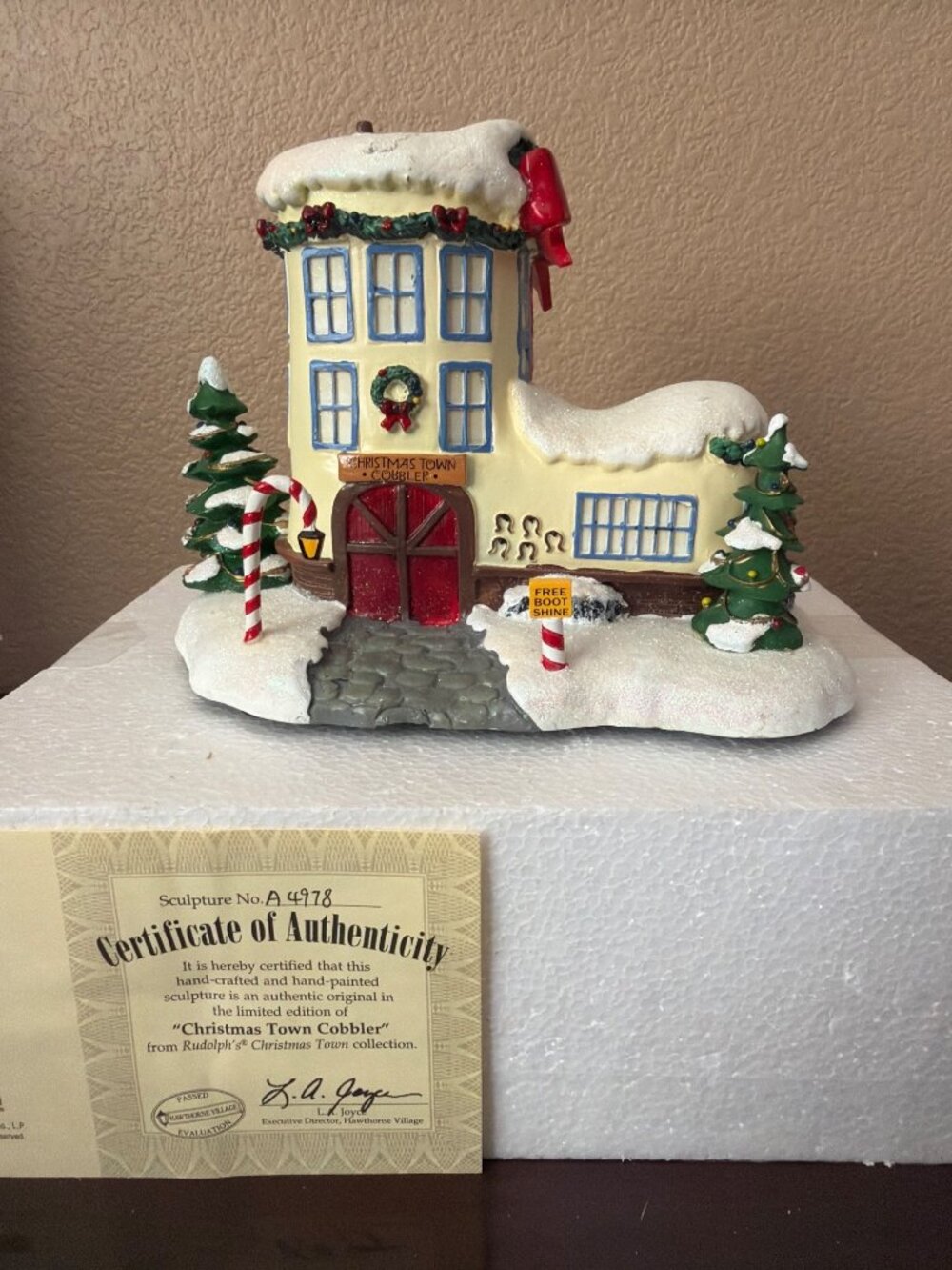 Hawthorne Village Rudolph Village Collection Christmas Town Cobbler NEW Vintage